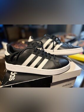 Adidas Grand Court